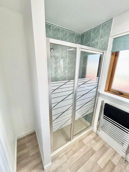 Cosy At Camden, Entire Bungalow Evanton Εξωτερικό φωτογραφία