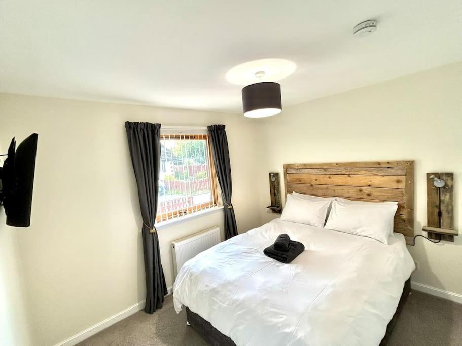 Cosy At Camden, Entire Bungalow Evanton Εξωτερικό φωτογραφία